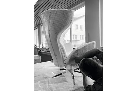 Bretz_05_Bretz-156_CASSIA_LOUNGECHAIR-making-of_04.jpg